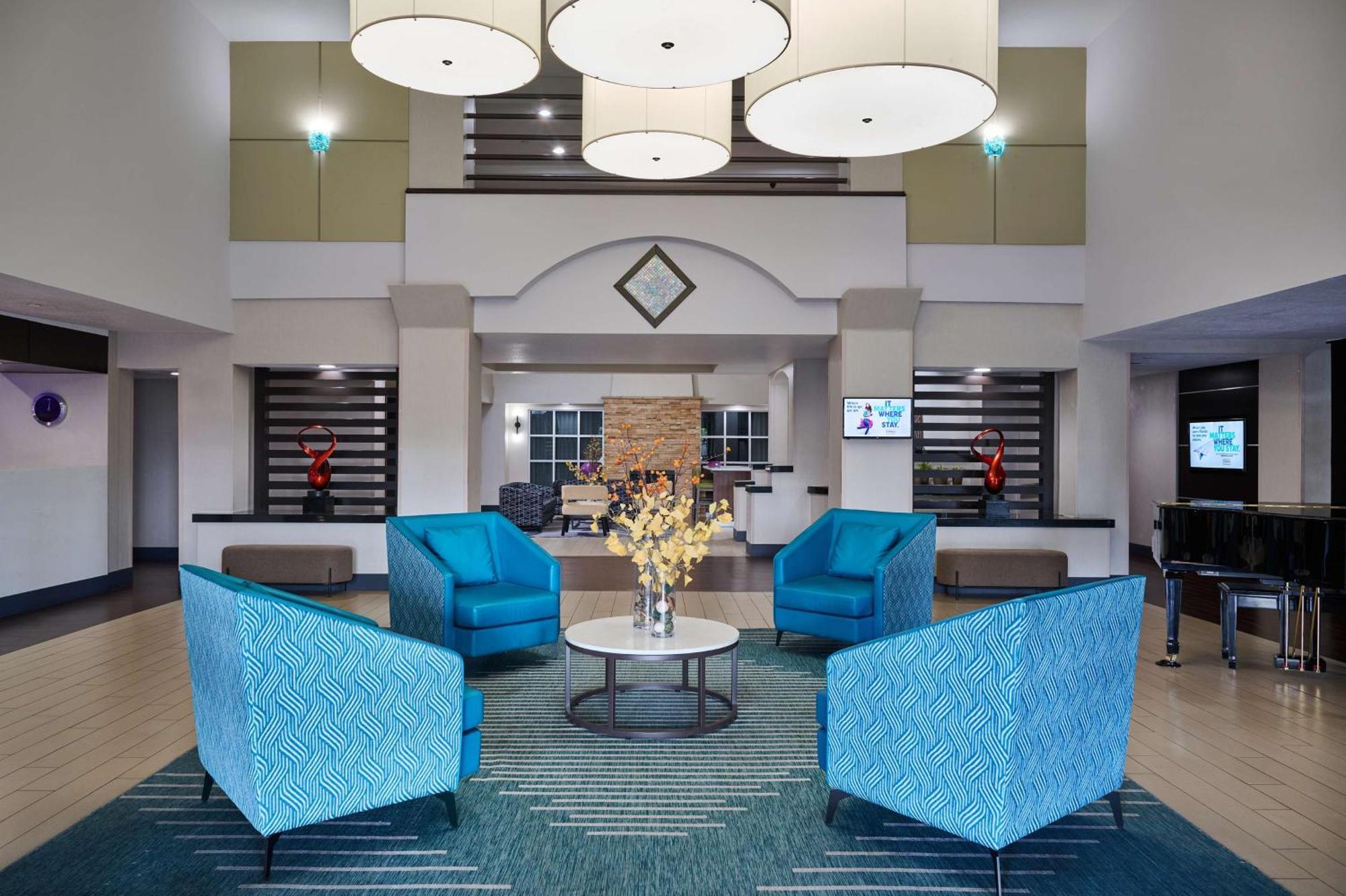 Doubletree By Hilton Chatsworth Лос-Анджелес Экстерьер фото